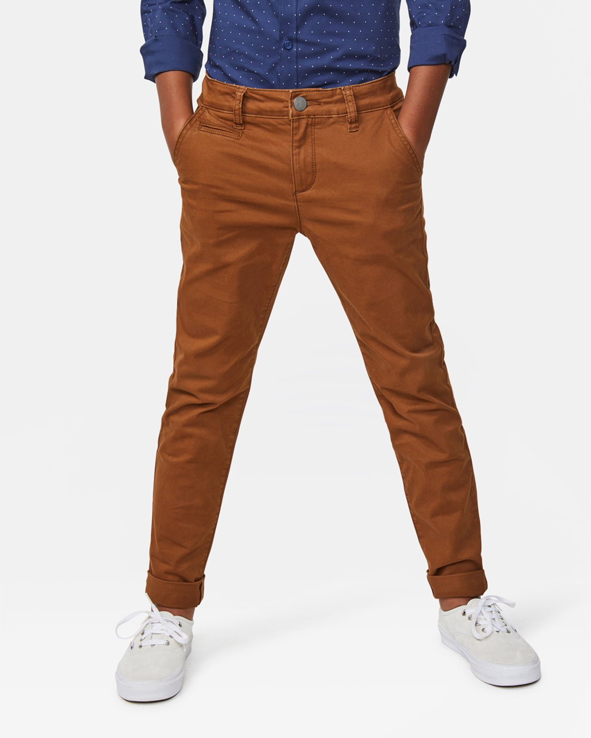 Classic Chino Y broek voor jongens. Amazon Jongens Kleding Broeken & Jeans Broeken Chino Broeken 